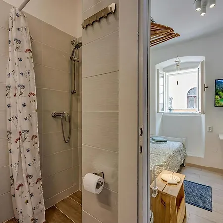 Lasta Losin Town - Happy Hotel Mali Lošinj