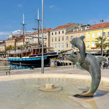 Lasta Losin Town - Happy * Mali Lošinj