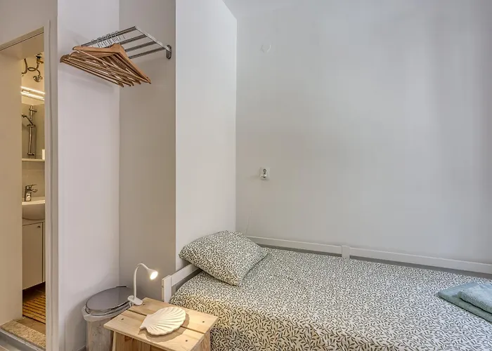 Lasta Losin Town - Happy Hotel *